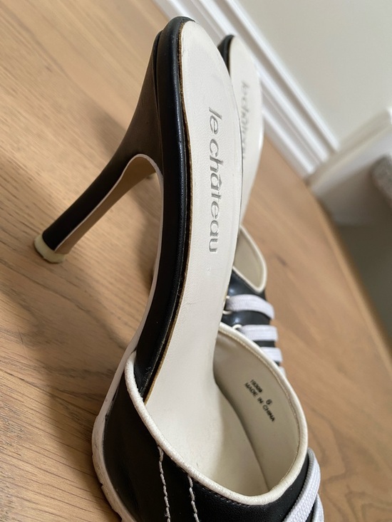 le chateau Pointed Toe Mule Heels with Lace Detail - Picture 9 of 12